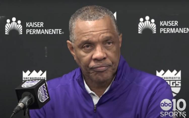 go|國王主場(chǎng)被湖人球迷占領(lǐng) 金特里：我們應(yīng)當(dāng)為此感到憤怒