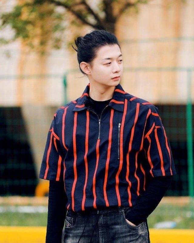 霍尊退圈后,父亲火风再次发文,这次真的很公道,网友:买账了!