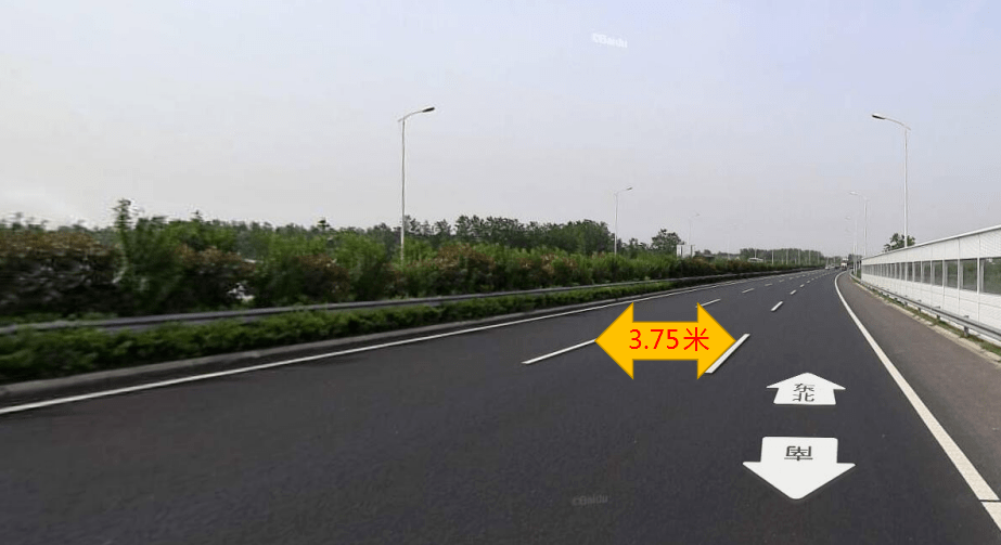 5米,其中行车道3.5米,左侧硬路肩宽1米(含左侧路缘带0.