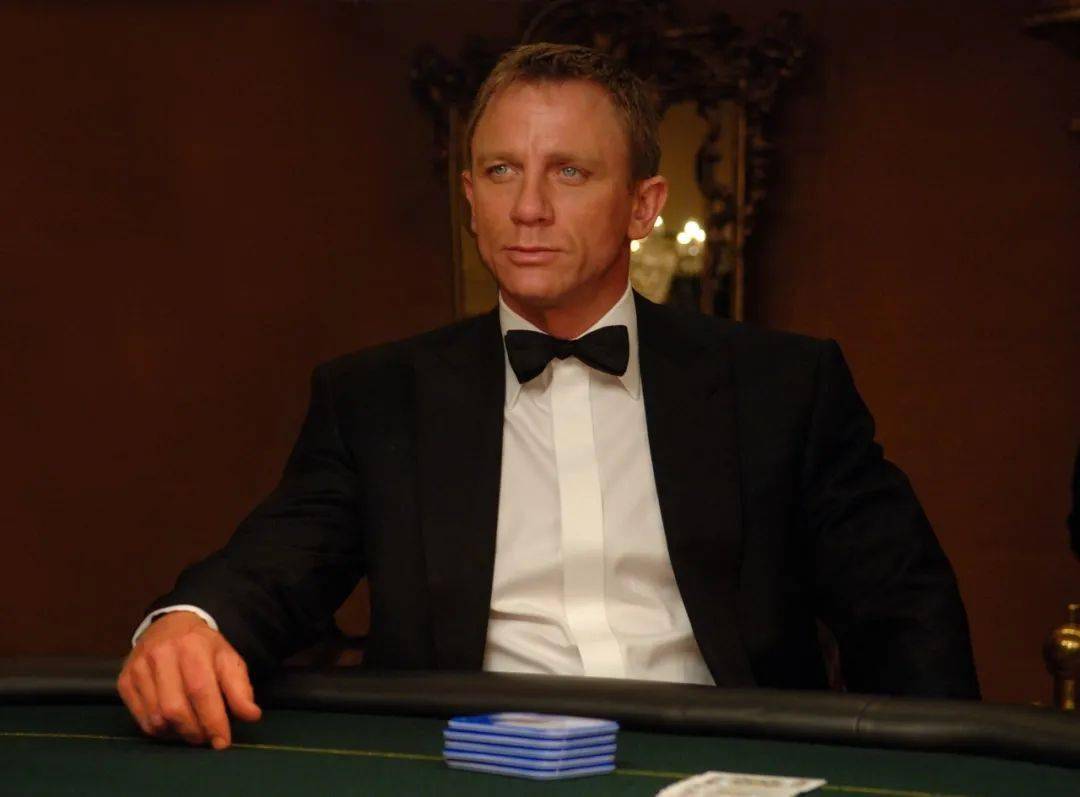 小南小北观影翻书|告别丹叔,007永不完结_邦德_伊恩·弗莱明_特工