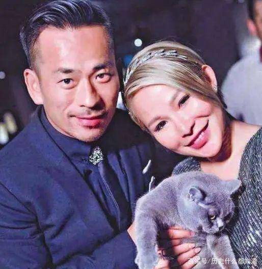 刘碧丽:抛弃陈柏霖,榜上周绰华5年生4胎,获5亿被"轰"出局