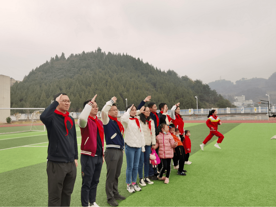 公益行 | 悠悠书香情 共筑黔童梦_十五小学_凯里_活动