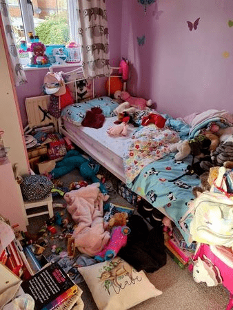 最脏乱房间!8岁女童夺冠,像被飞弹炸过的猪寮
