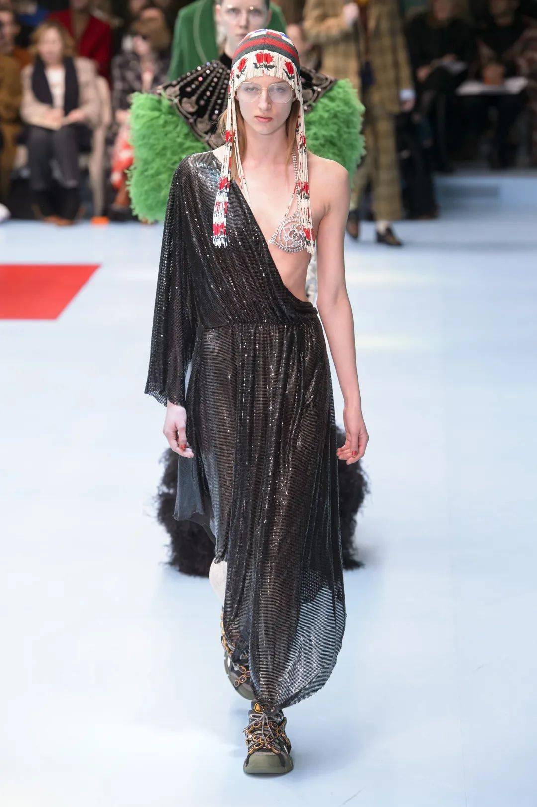 米兰女装【秀场】回顾Gucci 2018秋冬米兰女装