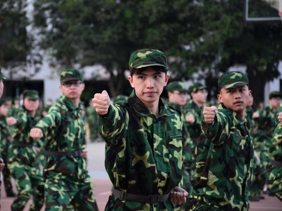 训练_军姿_影响