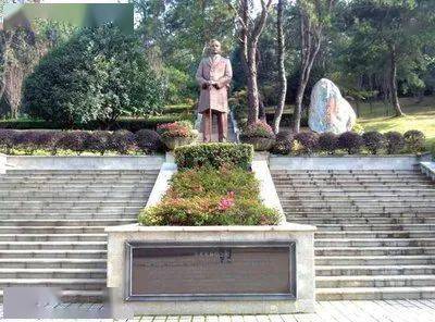 67石碑的恋曲写在石门峰烈士文化公园陵园作者野笛合诵二地秋品茶