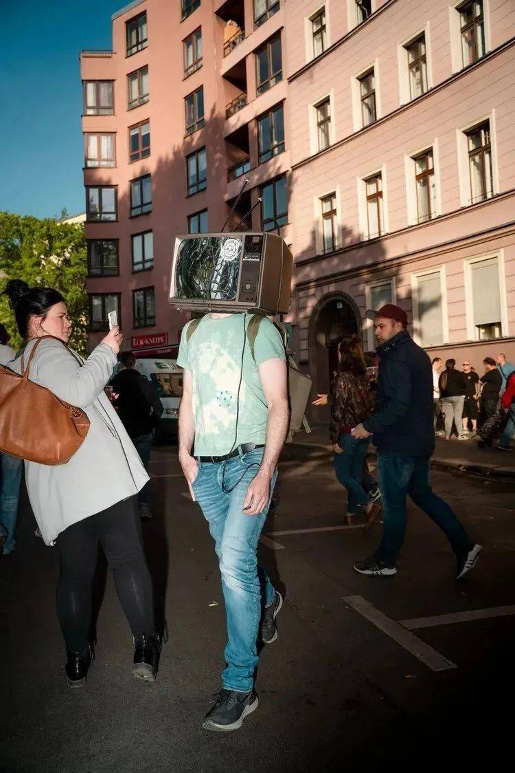 摄影师冯立与他关于人的即兴捕捉