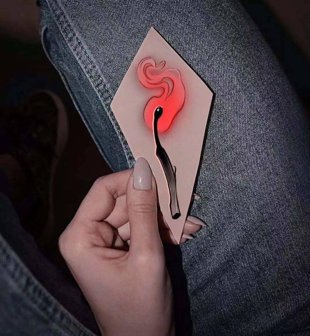 燃烧着的火柴纹身