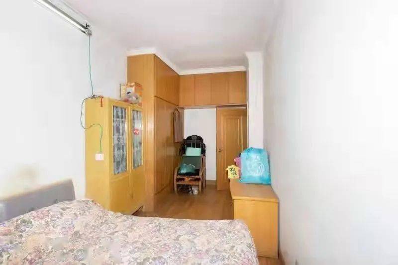 墙体巧改一楼带院子老房，今晚22:00《梦想改造家》帮“都市漂族”实现梦想