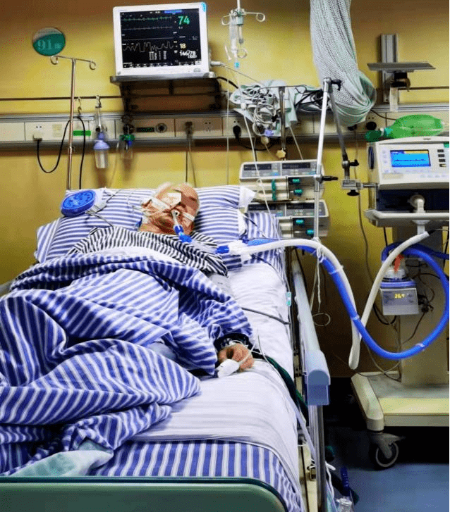 经心血管中心团队的专业治疗及悉心护理,患者于12月1日停用呼吸机辅助