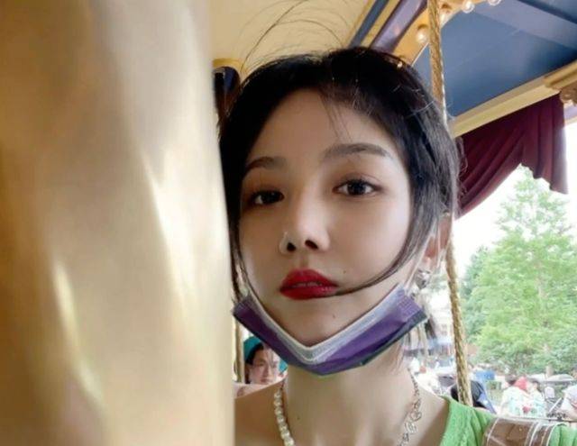 谷嘉诚内涵肖战,吐槽对方立"暖男"人设,粉丝却都不以为意_李现_女朋友