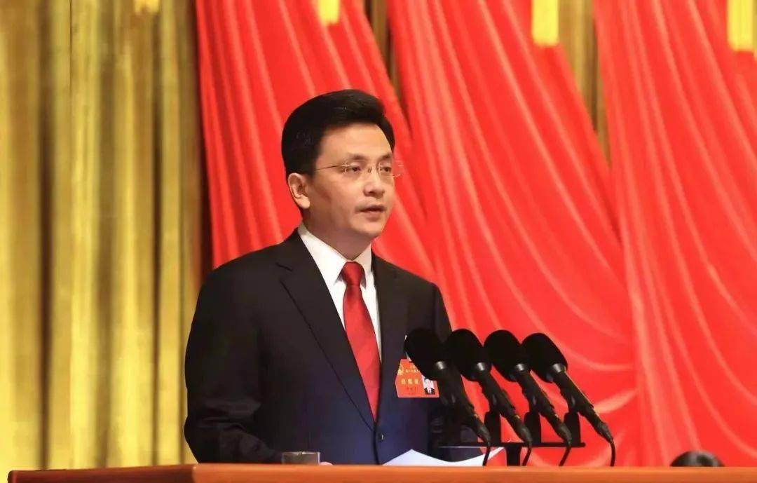 东城区第十七届人民代表大会第一次会议隆重开幕