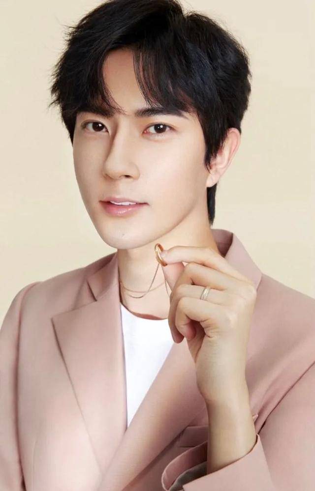 生活与灵魂的相融于朦胧的爱情哲学