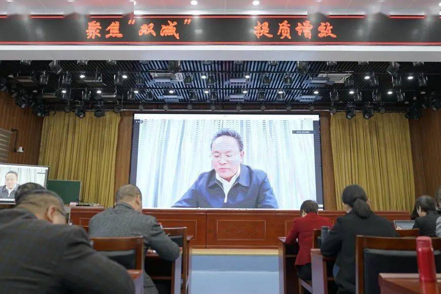 十项举措助力双减落地龙岩市教育局局长罗初辉推进双减工作提升教育