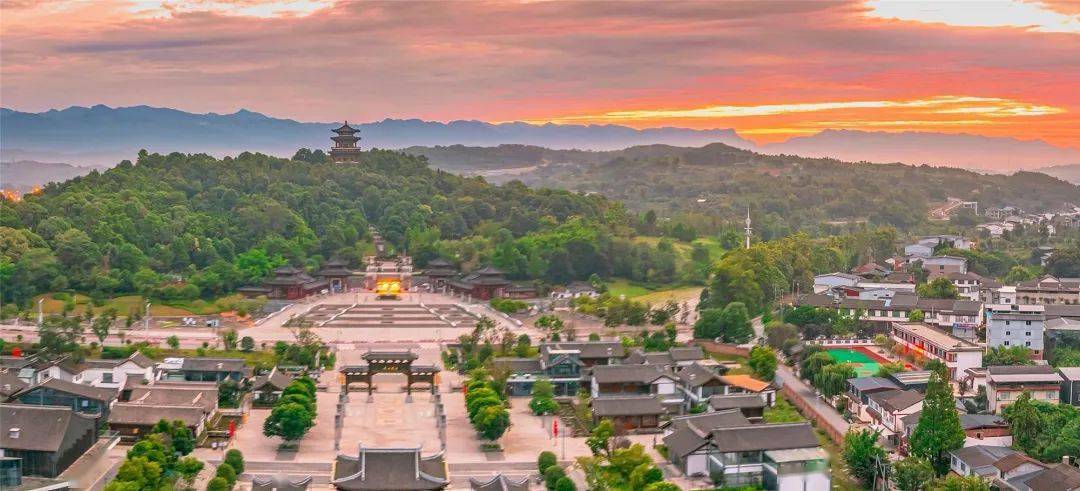 央视定音诗仙李白出生地四川江油青莲镇