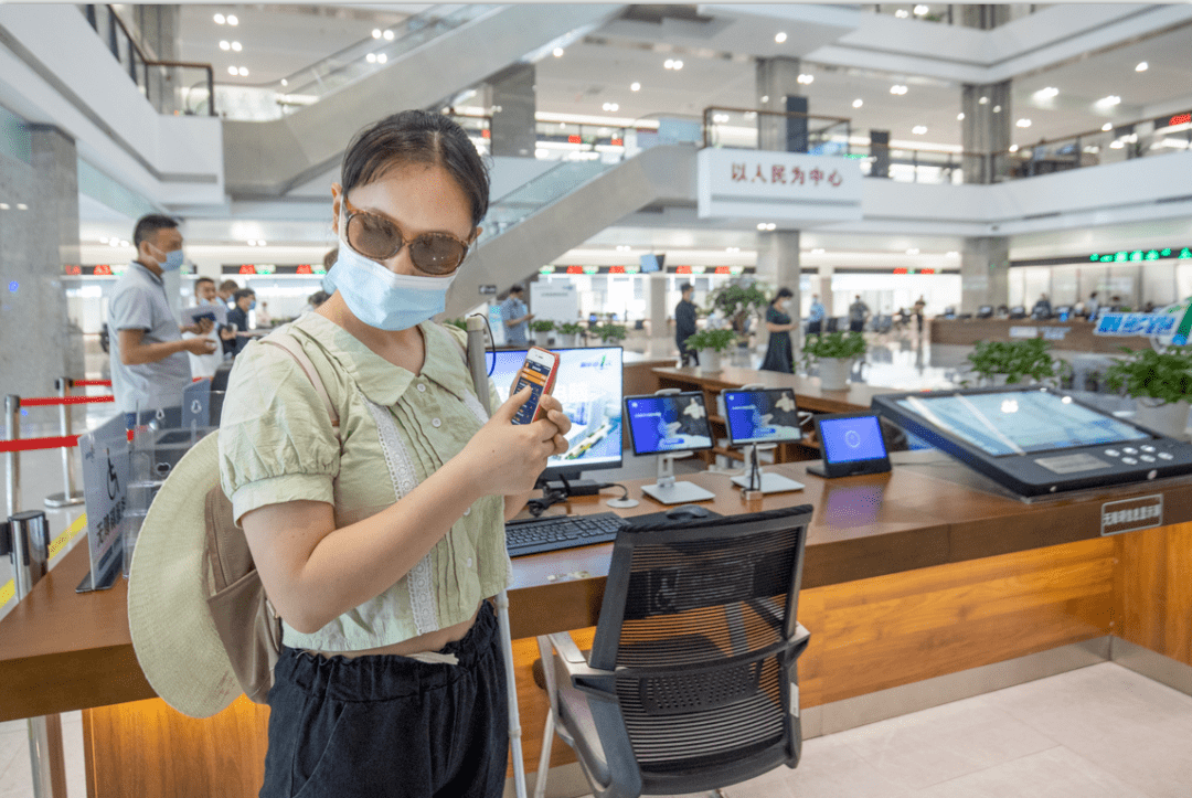 区行政服务中心,医院,银行,图书馆等场所,已配备无障碍信息服务337个