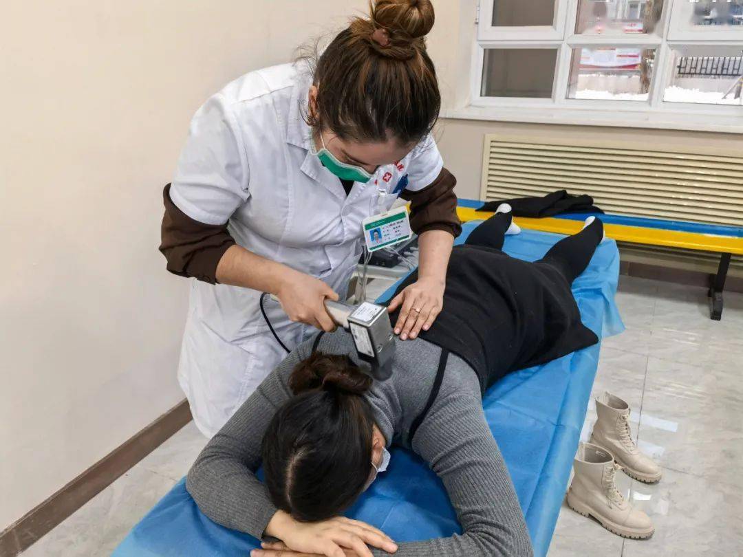 坚守|【我为群众办实事】坚守初心为民心——关爱教师健康