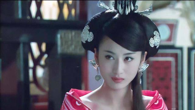 电视剧《母仪天下》中,她为观众诠释了一个阴险狠毒,性格复杂的赵合德