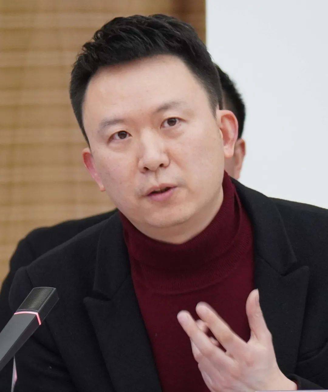 谭晓政:让射洪在我们的不懈奋斗和勤勉工作中一天一