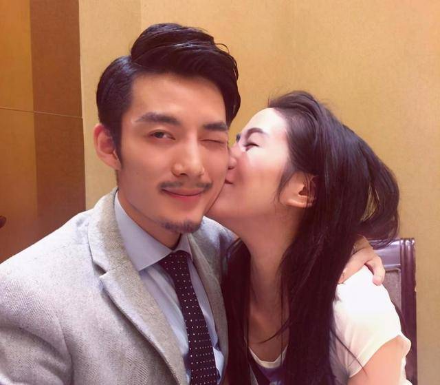 被网友嘲是"陶醉型人格",叶璇的优越感怎么形成的_霍建华_李东学_美国