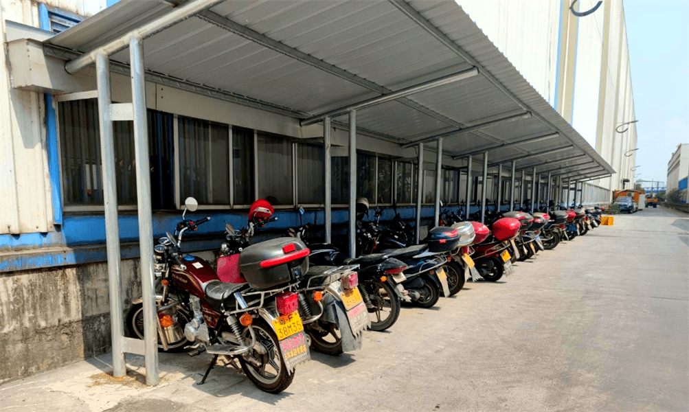 03.为员工的摩托车修建停车棚