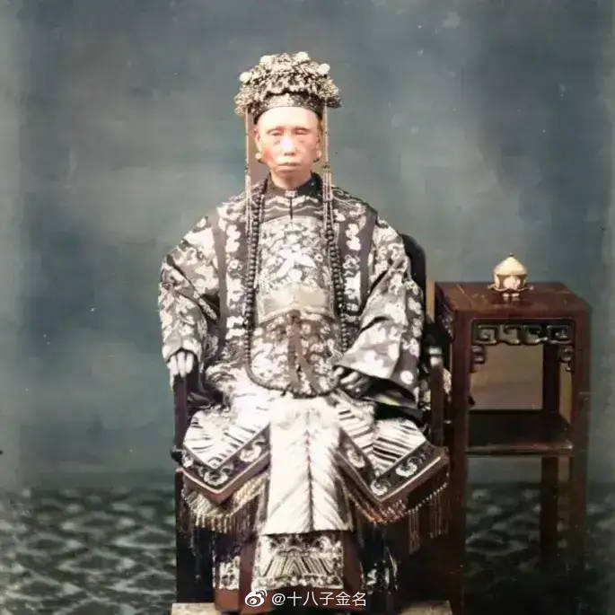 广东总督二品诰命夫人一张珍贵的老照片拍摄于1862年