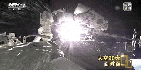 首次出舱延长了1小时！“太空出差”90天，他们是这样过的