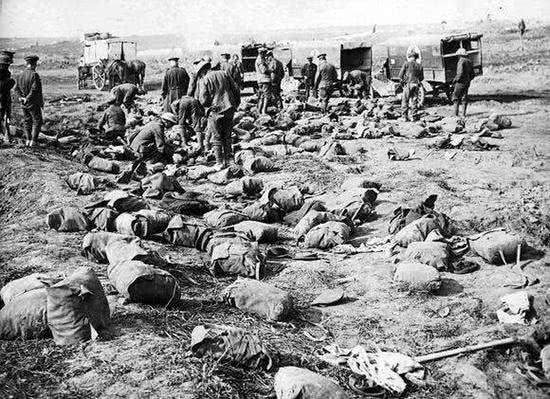 战争后会导致大量的尸体遗留战场那么尸体都是怎么处理的呢