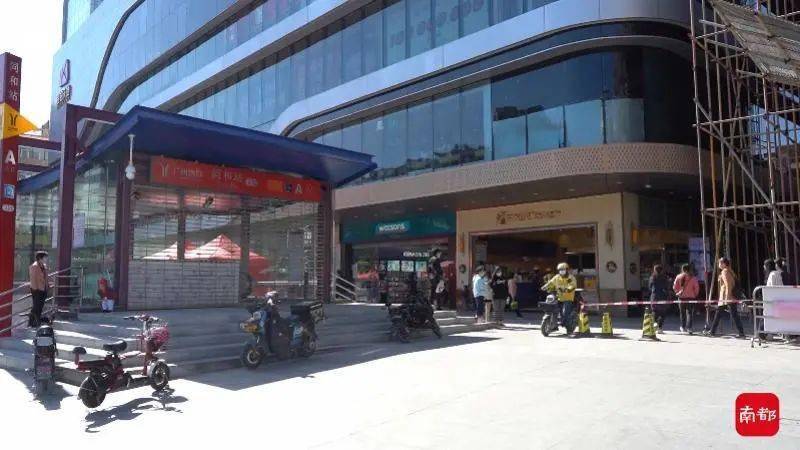 市民:同和站a口未开通让周边交通压力大