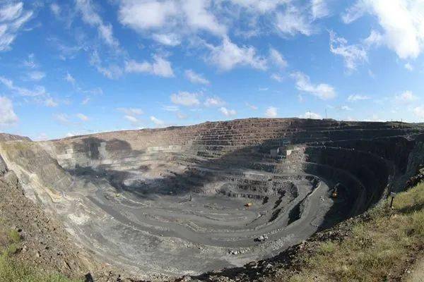 白云鄂博矿民间私人贷款 来自搜狐网