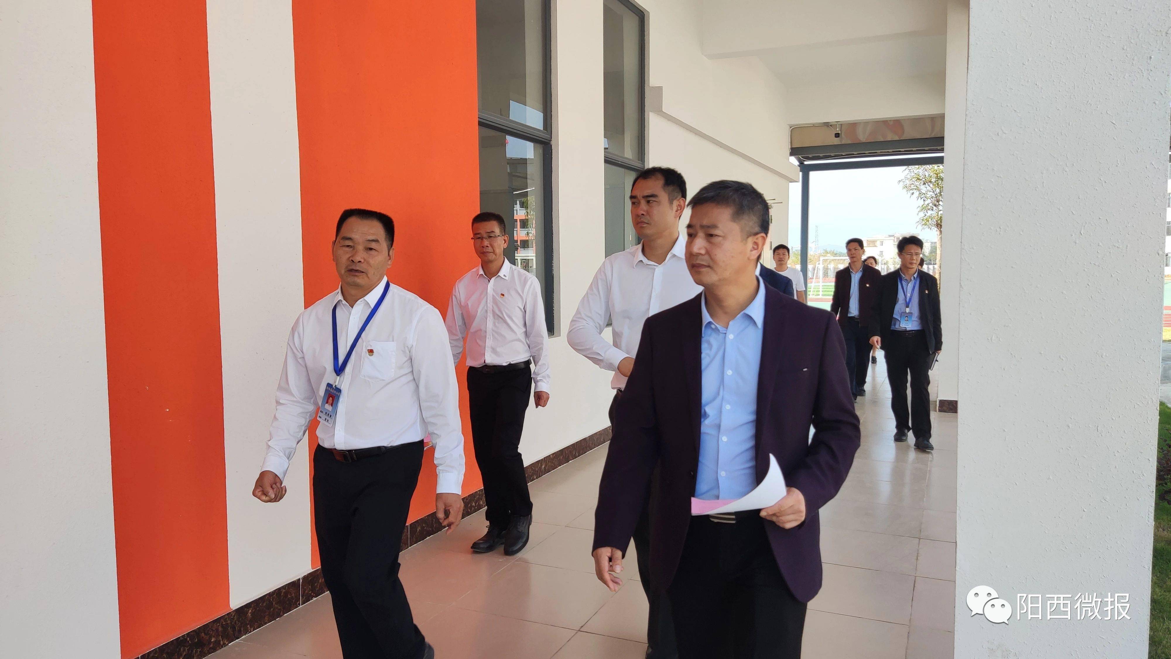 阳西二中南门建成投入使用 五千师生出行更安全_冯远鹏_建设_问题