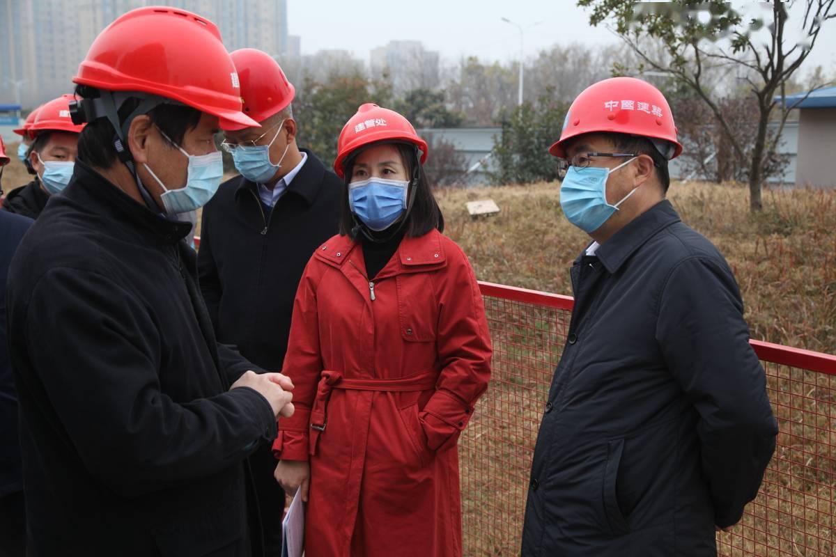 省发展改革委一级巡视员郭玮赴信阳调研社会事业项目进展