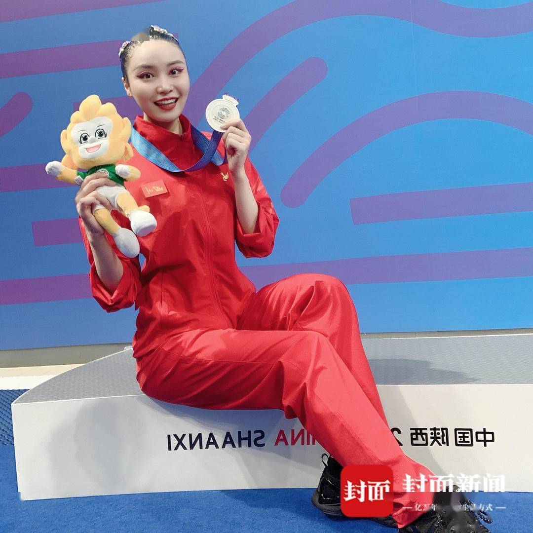 2021封格女性花游世界冠军曾珍心中有信念身上就会有冲劲儿