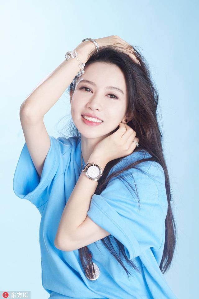 潘霜霜坦言性感是负担与小11岁李宏毅演对手戏没压力专访