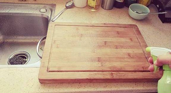 菜板发霉了怎么办才能清洗干净 d8edc249c5774c1db9cfed6fac3d8a54.jpeg