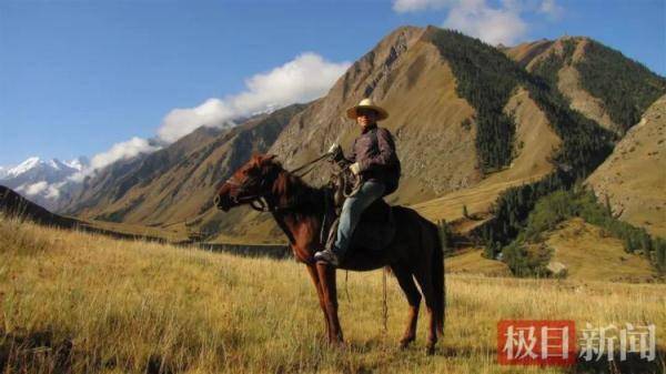 90后博导带90后学生科考，曾睡在羊粪堆上