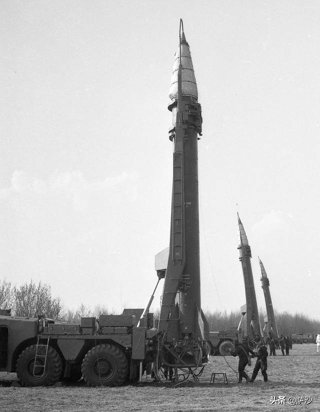 伊朗唯一可以和美国抗衡的绝杀武器:伊朗的流星,泥石导弹家族_射程