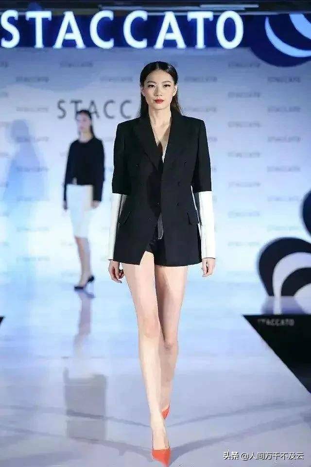 腿长打破吉尼斯纪录的安徽女孩