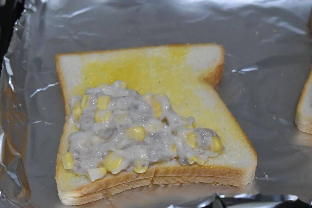做法|面包片这做法太妙了,香脆鲜美,吃一口就爱上,早餐吃它起床有动力