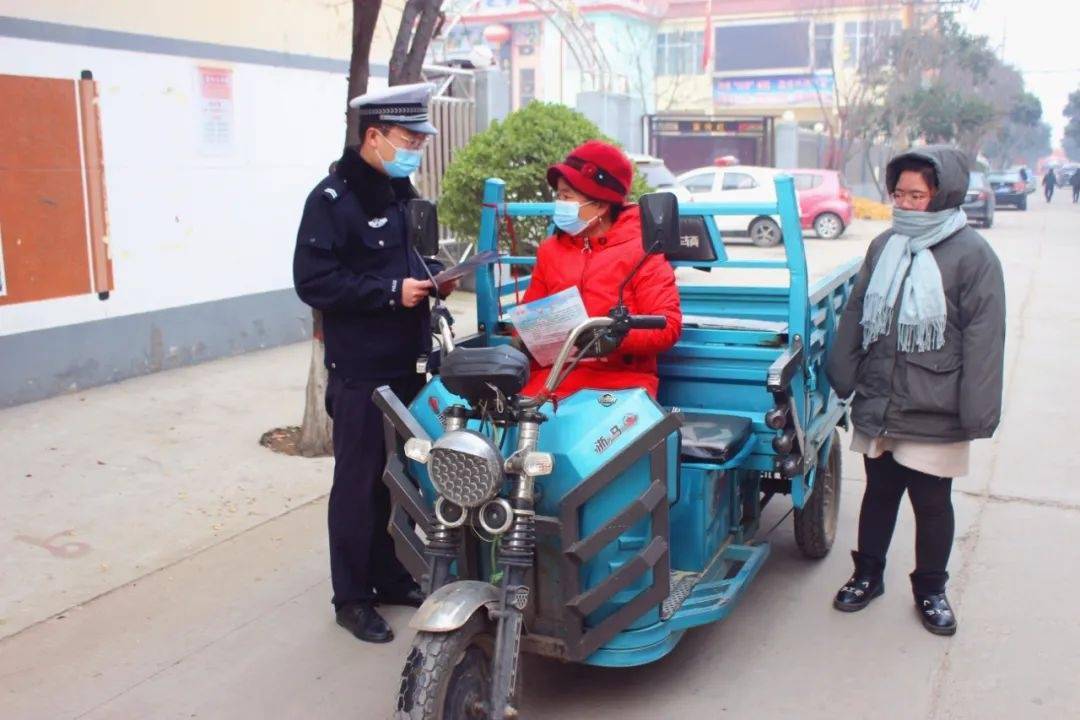 稷山交警图片