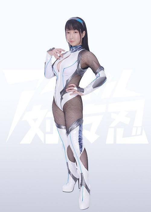 雨宫留菜《对魔忍》偶像团队目前已在官方youtube频道展开初配信,包含