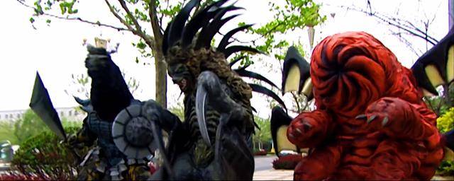 铠甲勇士一队打不过远古四恶兽要是换成二队上场能打败吗