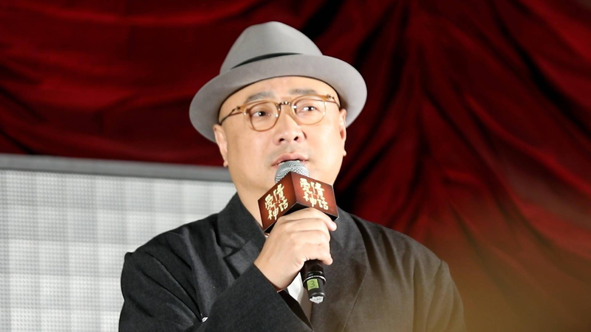 生活|视频 | 上海演员全程上海话，三个女人同台演绎“不管几岁，爱情万岁”