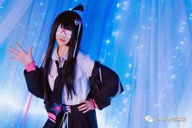 cos凹凸世界雾霾凯莉行走的杀器