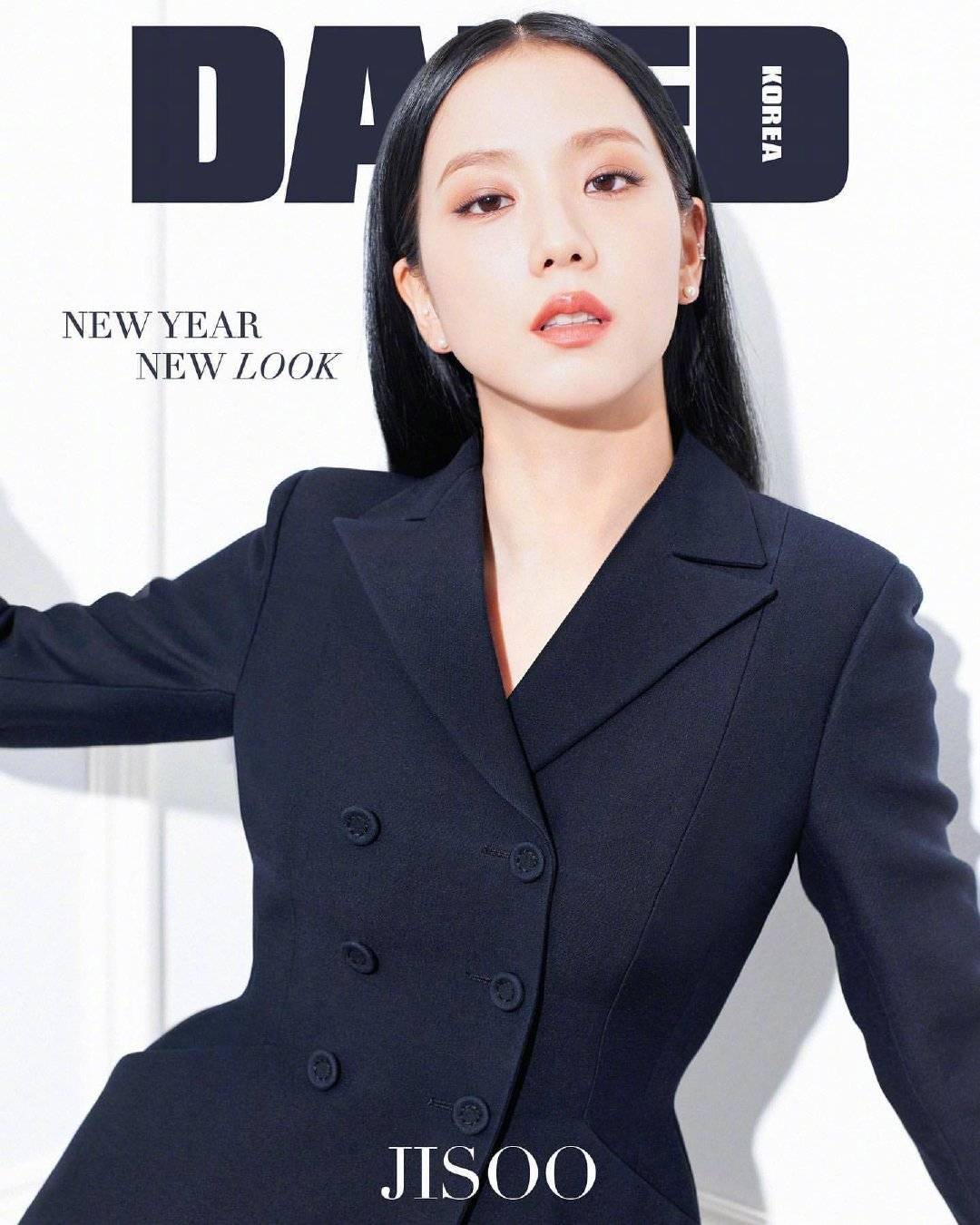 金智秀dazedkorea2022一月开年封面红裙娇艳魅力
