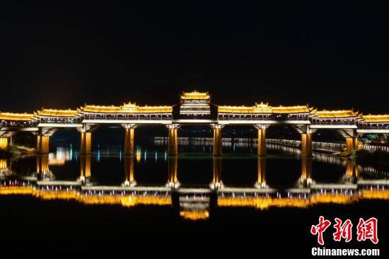 夜景|重庆黔江濯水风雨廊桥夜景璀璨