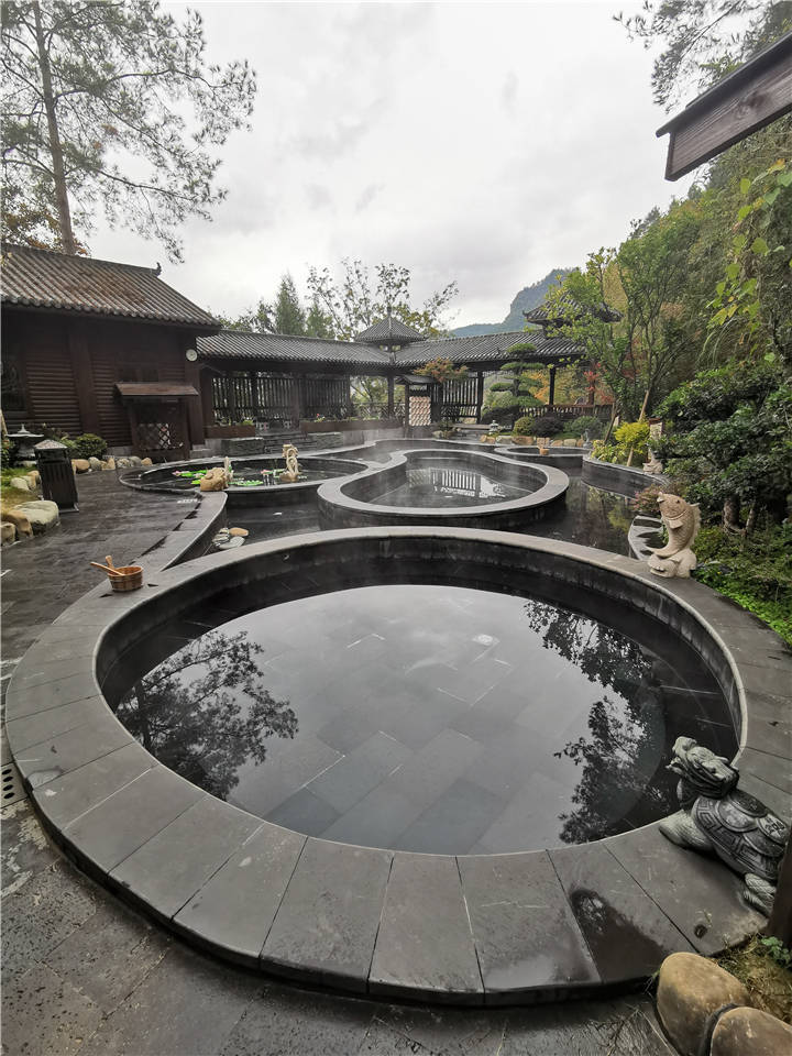 贵州日报旅游专刊本期关注贵州温泉旅游旺市场有新意贵州山地温泉康养