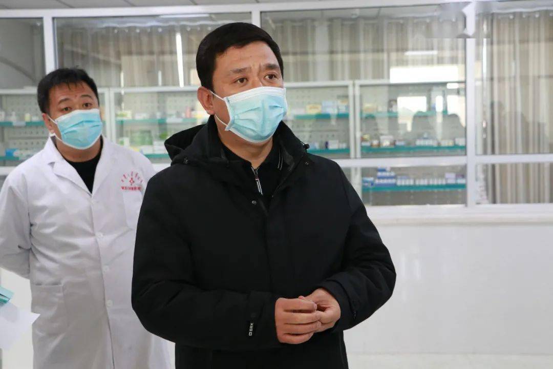 李中增在策克口岸调研督导疫情防控复工复产工作_管理_闭环_人员