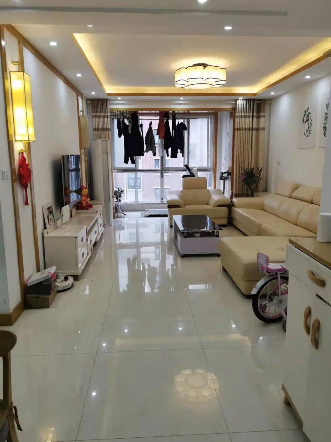 镇平新城广场3室2厅2卫简装31万急售点击查看更多优质房源