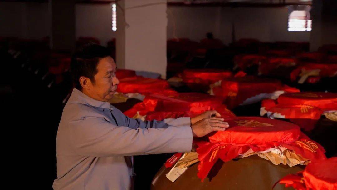 警惕：最糟蹋肠胃的三种白酒，检查结果令人崩溃，你可能正在喝！